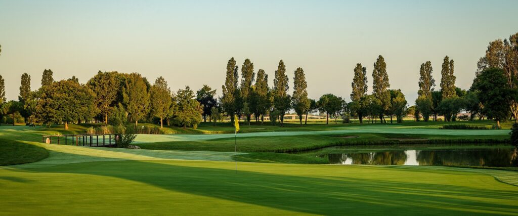 golf tours